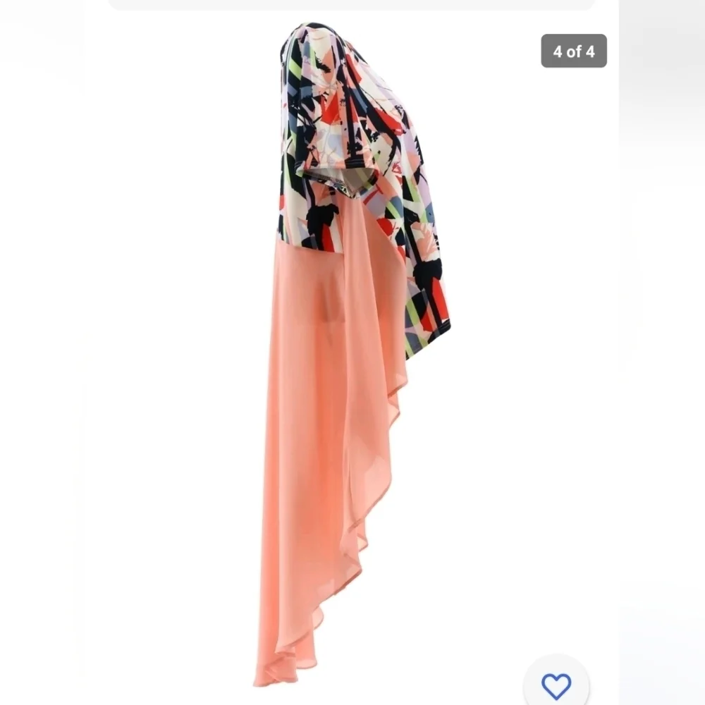 ❤️Beautiful Multi Color Ruffle Back Tunic! - Picture 2 of 4